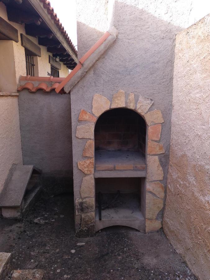 Casa Rural Amador Villarroya de los Pinares Exterior photo